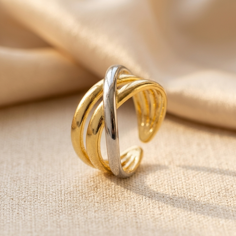 Two-Tone Crossover Ring