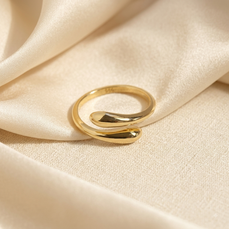 Chiffon Coiled Teardrop Ring